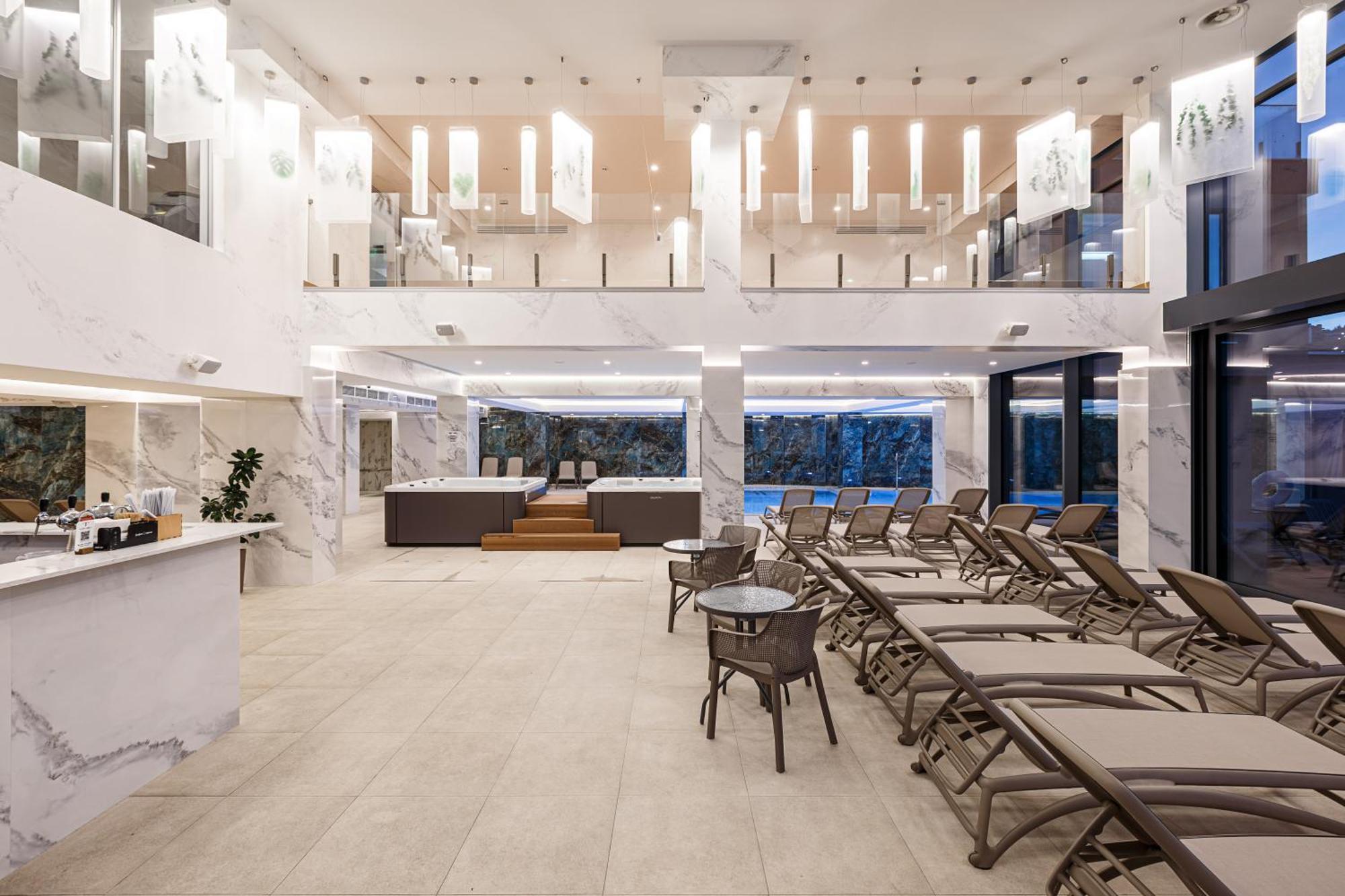 Tavel Hotel & Spa Bukovel Bagian luar foto