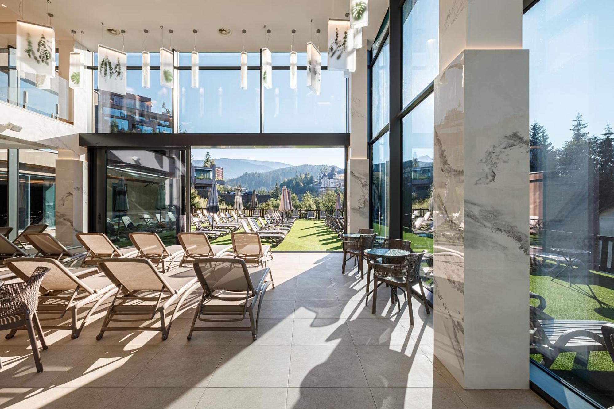Tavel Hotel & Spa Bukovel Bagian luar foto